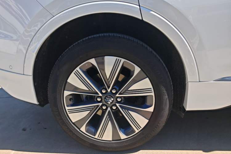 Used Buick E5 2025 Model 620KM Prestige Edition Right Rear Wheel Hub