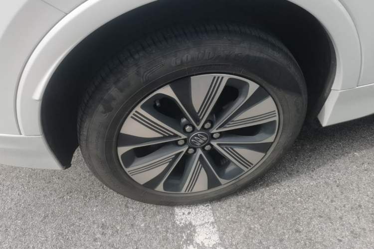 Used Buick E5 2025 Model 620KM Prestige Edition Right Rear Wheel Hub