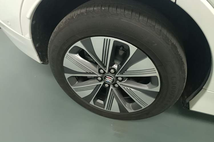 Used Buick E5 2025 Model 620KM Prestige Edition Right Rear Wheel Hub