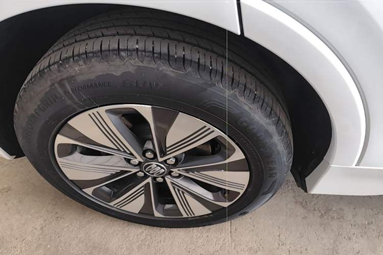 Used Buick E5 2025 Model 620KM Prestige Edition Right Rear Wheel Hub