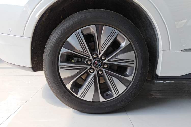 Used Buick E5 2025 Model 620KM Prestige Edition Right Rear Wheel Hub