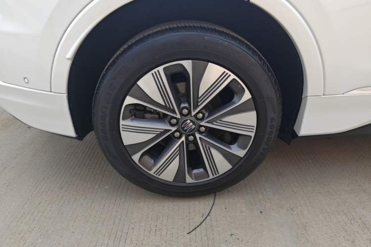 Used Buick E5 2025 Model 620KM Prestige Edition Right Rear Wheel Hub