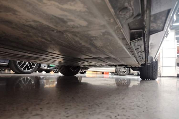 Used Buick E5 2025 Model 620KM Prestige Edition Right Side Sill