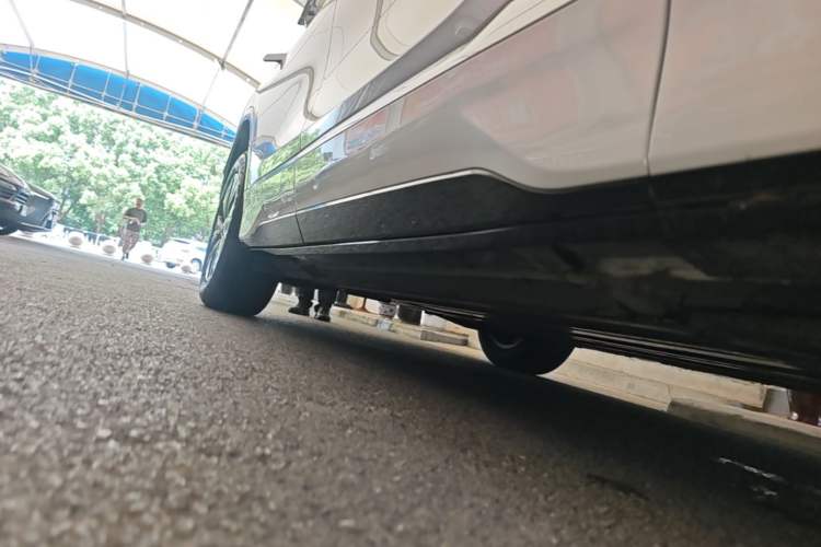 Used Buick E5 2025 Model 515KM First-Adoption Edition Right Side Sill