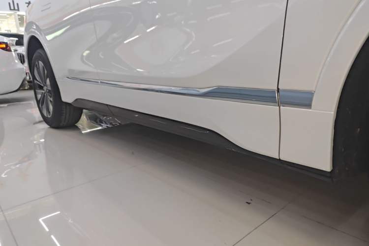 Used Buick E5 2025 Model 545KM Smart Enjoyment Edition Right Side Sill
