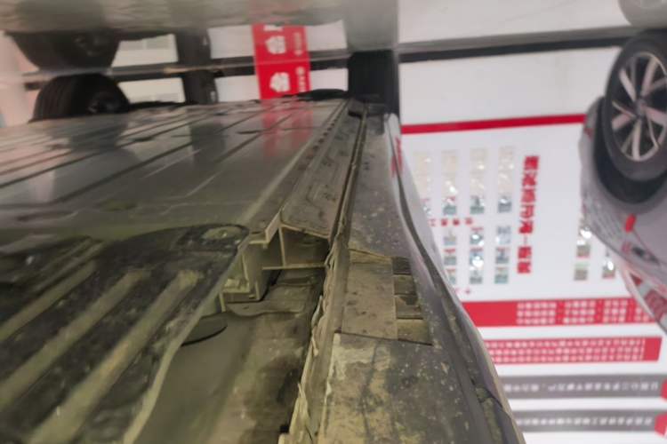 Used Buick E5 2025 Model 620KM Prestige Edition Right Side Sill