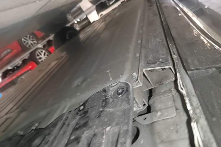 Used Buick E5 2025 Model 620KM Prestige Edition Right Side Sill