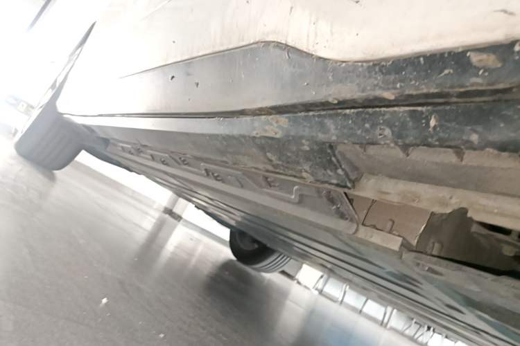 Used Buick E5 2025 Model 620KM Prestige Edition Right Side Sill