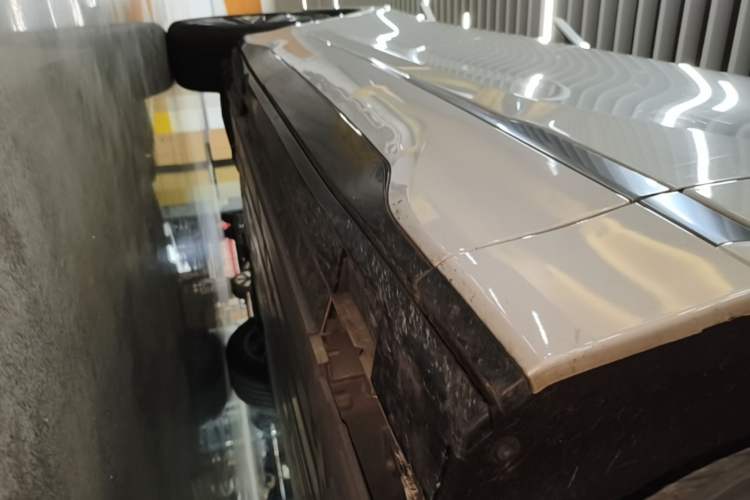 Used Buick E5 2025 Model 620KM Prestige Edition Right Side Sill