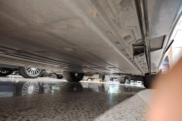 Used Buick E5 2025 Model 620KM Prestige Edition Right Side Sill