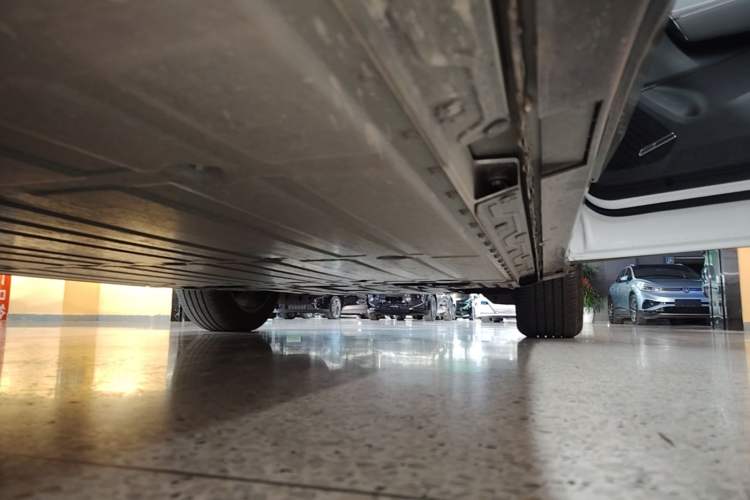 Used Buick E5 2025 Model 620KM Prestige Edition Right Side Sill
