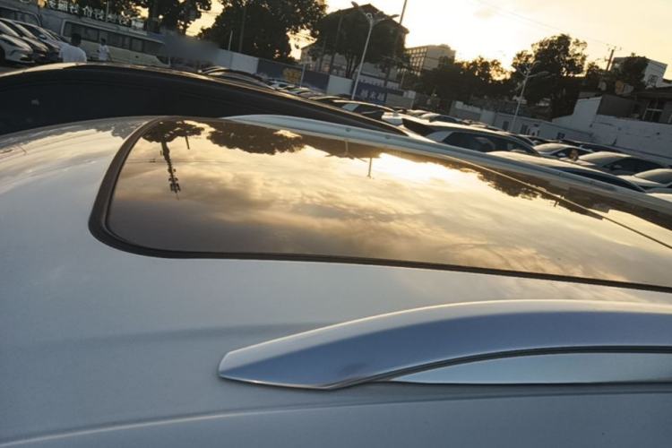 Used Buick E5 2025 Model 620KM Prestige Edition Roof
