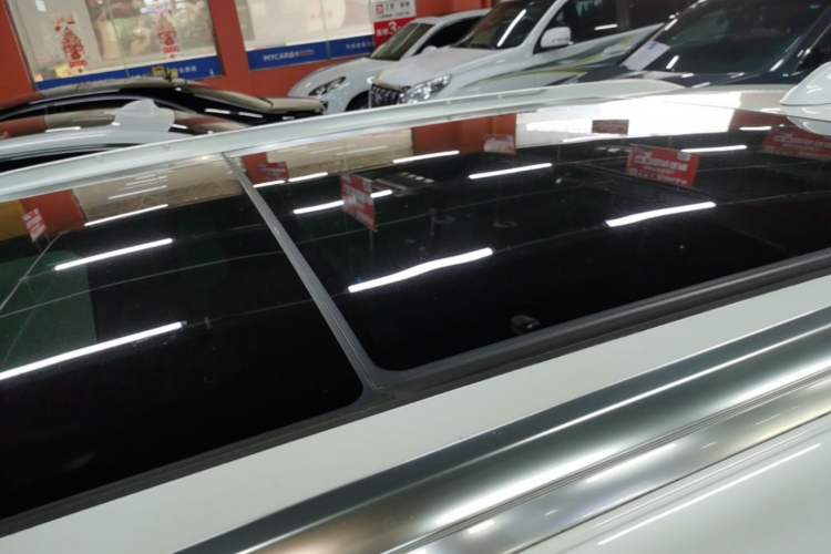 Used Buick E5 2025 Model 620KM Prestige Edition Roof