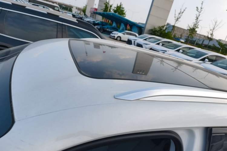 Used Buick E5 2025 Model 620KM Prestige Edition Roof