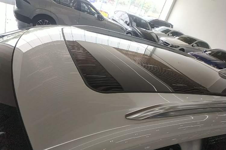Used Buick E5 2025 Model 620KM Prestige Edition Roof