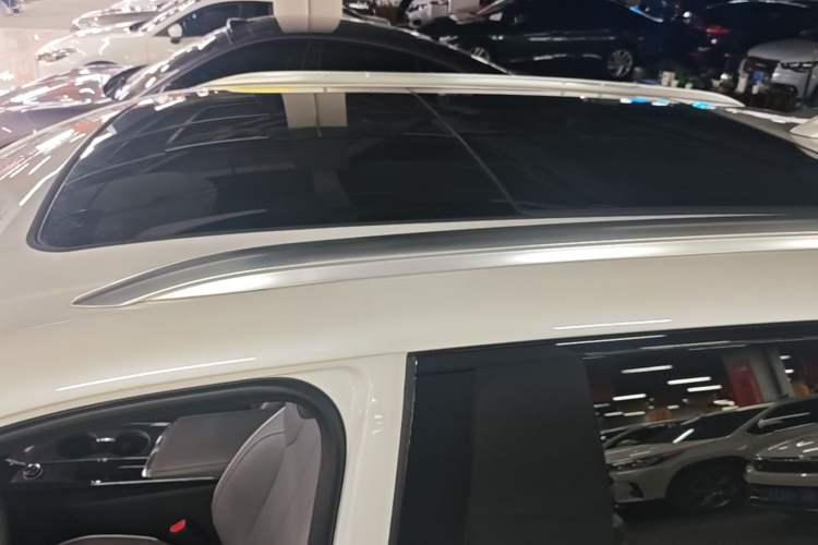 Used Buick E5 2025 Model 620KM Prestige Edition Roof