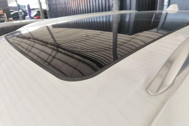 Used Buick E5 2025 Model 620KM Prestige Edition Roof