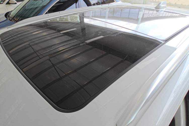 Used Buick E5 2025 Model 620KM Prestige Edition Roof