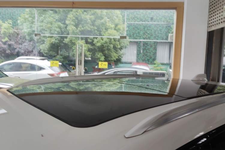Used Buick E5 2025 Model 620KM Prestige Edition Roof