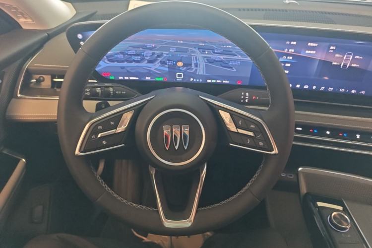 Used Buick E5 2025 Model 515KM First-Adoption Edition Steering Wheel