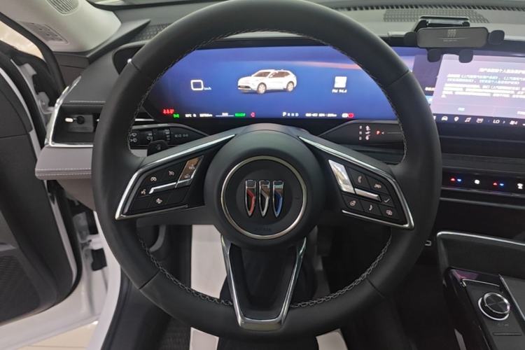 Used Buick E5 2025 Model 545KM Smart Enjoyment Edition Steering Wheel