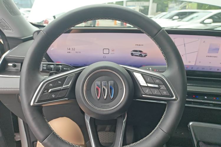 Used Buick E5 2025 Model 620KM Prestige Edition Steering Wheel