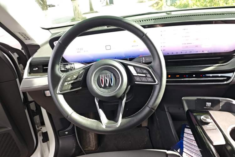 Used Buick E5 2025 Model 620KM Prestige Edition Steering Wheel