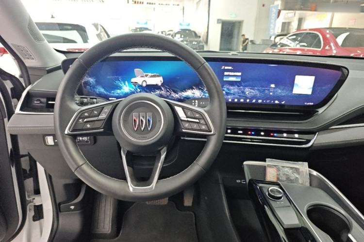 Used Buick E5 2025 Model 620KM Prestige Edition Steering Wheel