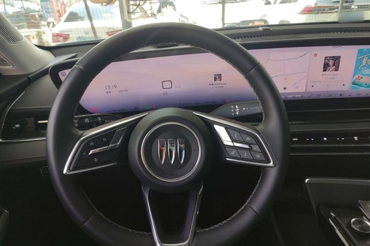 Used Buick E5 2025 Model 620KM Prestige Edition Steering Wheel