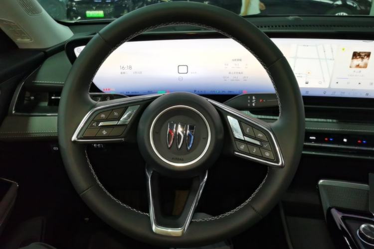 Used Buick E5 2025 Model 620KM Prestige Edition Steering Wheel