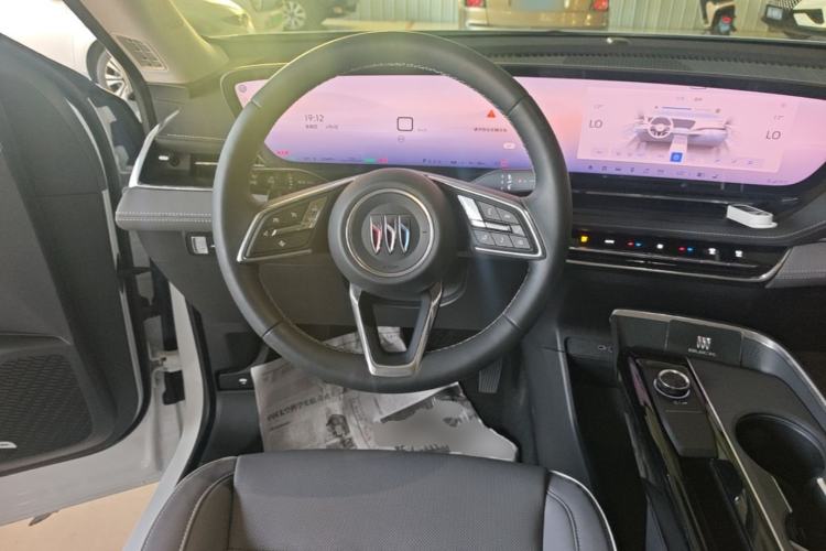 Used Buick E5 2025 Model 620KM Prestige Edition Steering Wheel