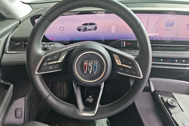 Used Buick E5 2025 Model 620KM Prestige Edition Steering Wheel