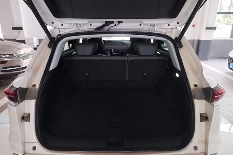 Used Buick E5 2025 Model 620KM Prestige Edition Trunk