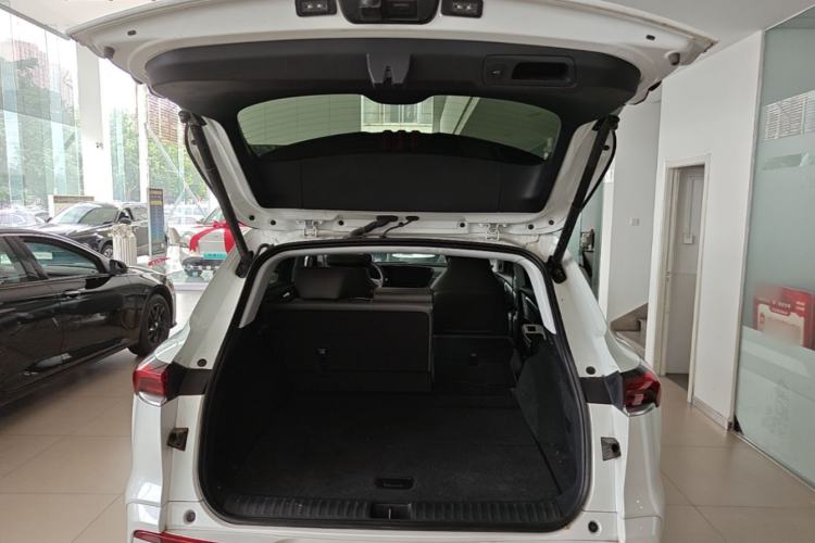 Used Buick E5 2025 Model 620KM Prestige Edition Trunk