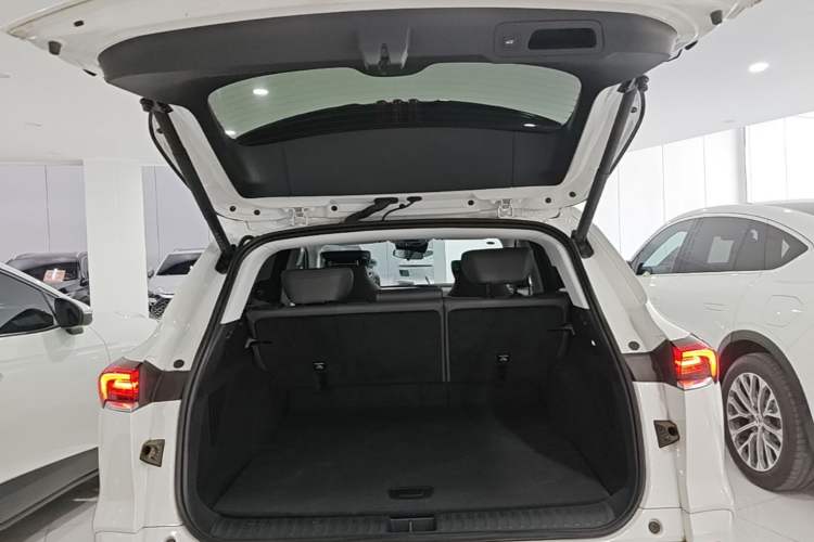 Used Buick E5 2025 Model 620KM Prestige Edition Trunk
