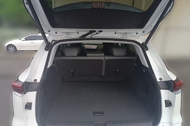 Used Buick E5 2025 Model 620KM Prestige Edition Trunk
