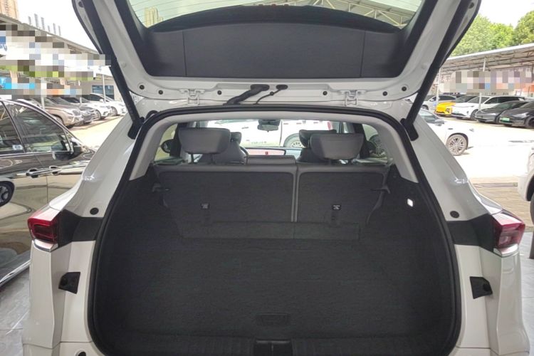 Used Buick E5 2025 Model 620KM Prestige Edition Trunk