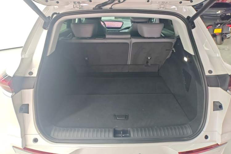 Used Buick E5 2025 Model 620KM Prestige Edition Trunk