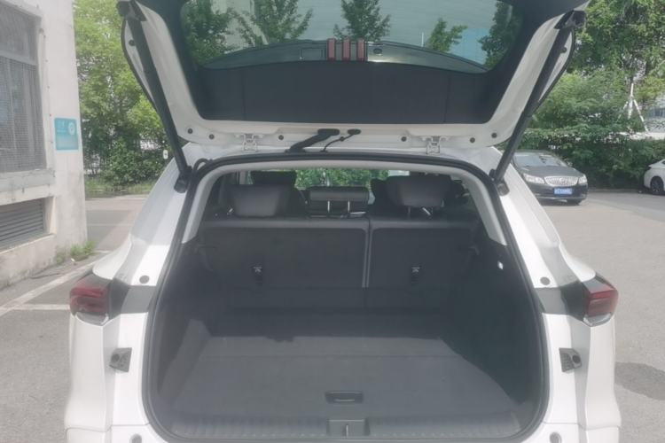 Used Buick E5 2025 Model 620KM Prestige Edition Trunk