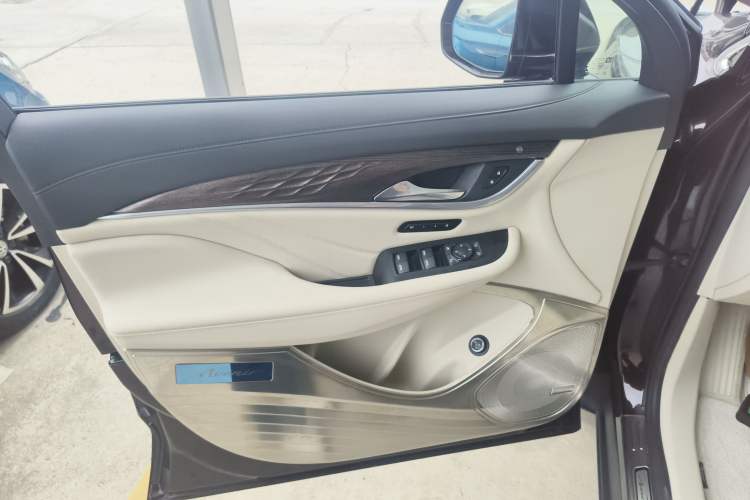 Used Buick Enclave 2020 28T All-Wheel Drive Avenir Interior 7