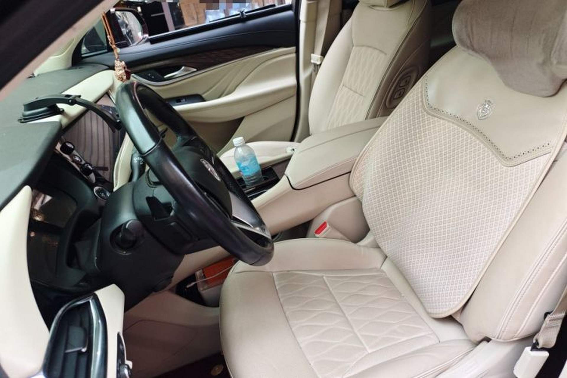 Used Buick Enclave 2022 652T 4x4 Avenir 6-Seater Left Front Seat