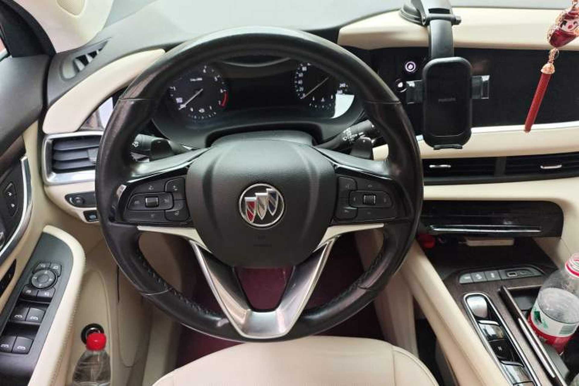 Used Buick Enclave 2022 652T 4x4 Avenir 6-Seater Steering Wheel