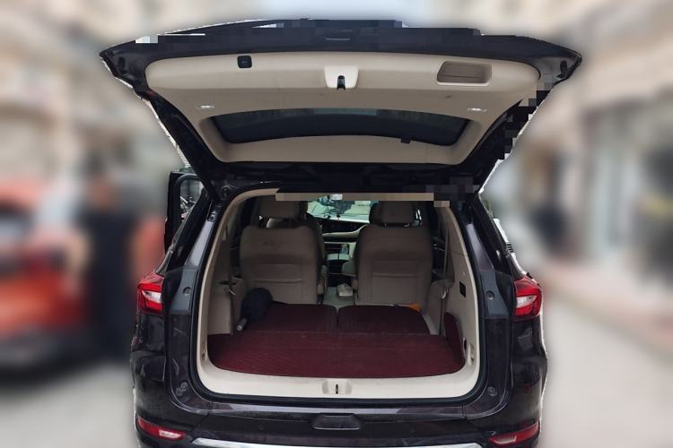 Used Buick Enclave 2022 652T 4x4 Avenir 6-Seater Trunk
