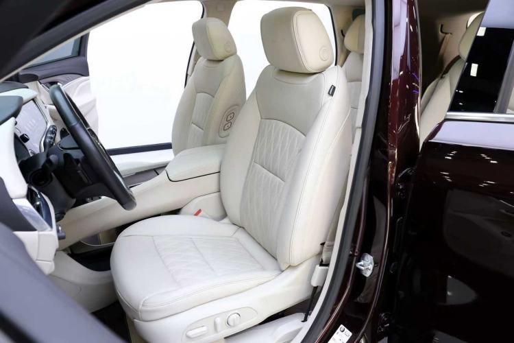 Used Buick Enclave 2022 652T 4x4 Avenir 6-Seater Left Front Seat
