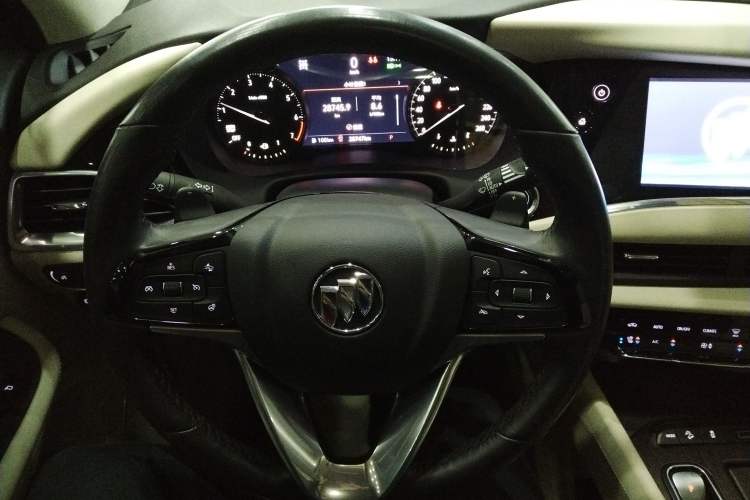 Used Buick Enclave 2022 652T 4x4 Avenir 6-Seater Steering Wheel