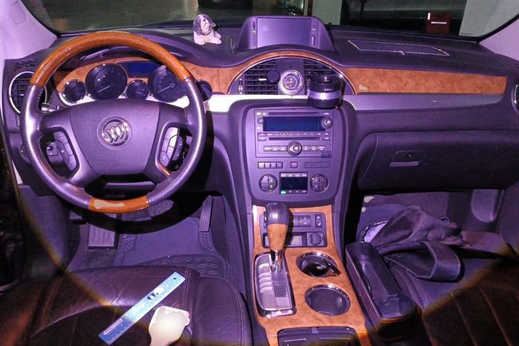 Used Buick Enclave 2009 3.6L CXL2 Flagship Edition Center Console