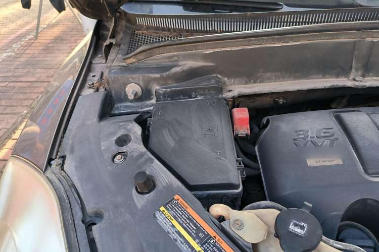 Used Buick Enclave 2009 3.6L CXL2 Flagship Edition Engine Bay Right