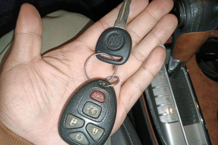 Used Buick Enclave 2009 3.6L CXL2 Flagship Edition Vehicle Key