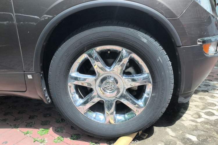 Used Buick Enclave 2009 3.6L CXL2 Flagship Edition Right Front Wheel Hub
