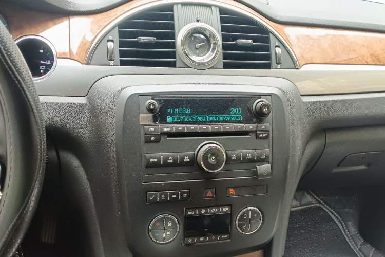 Used Buick Enclave 2009 3.6L CXL1 Elite Edition Audio And AC Panel